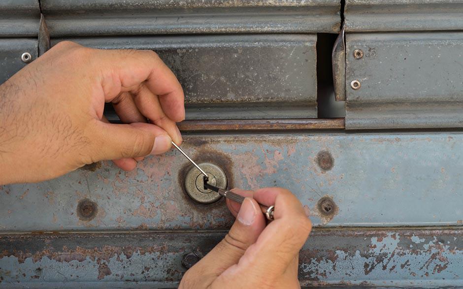 artisan serrurier pas cher Orphin